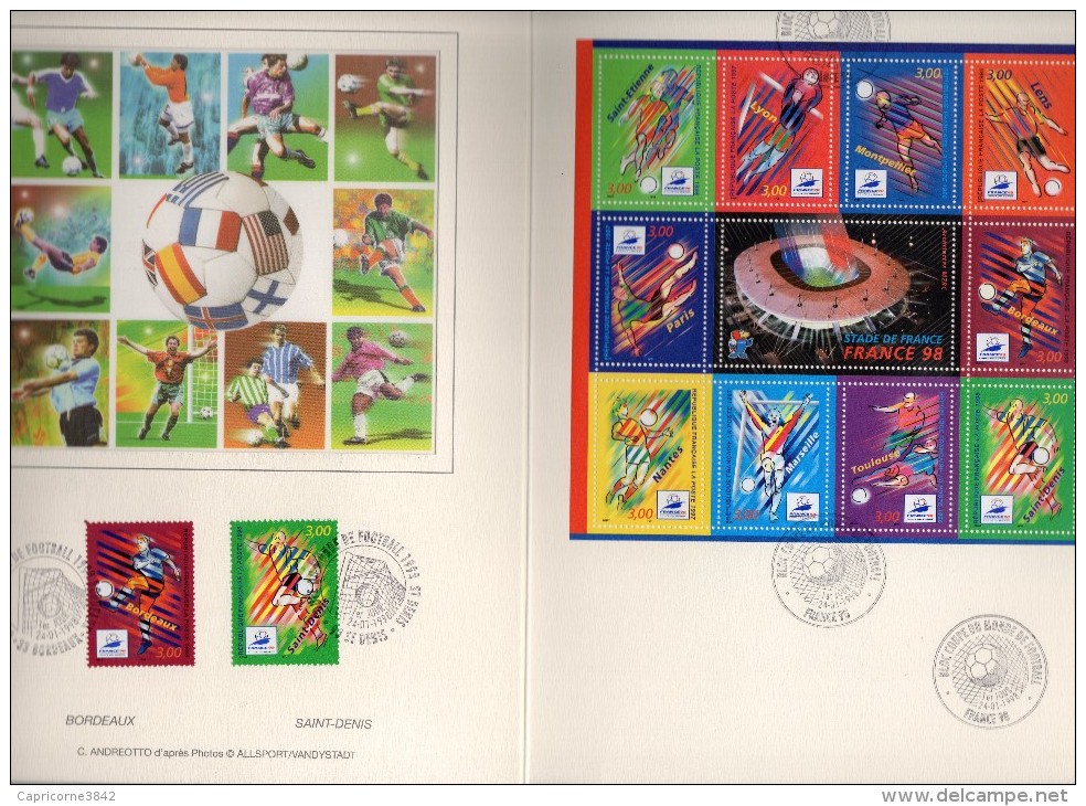 1998 - Encart "COUPE DU MONDE DE FOOT 1998" - Feuillet N°19 + Tp 3130/3131 + Bloc CNEP 1998 N°26 - Image Sur Soie - 1990-1999