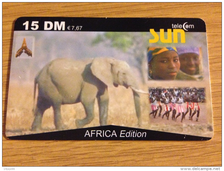 Afrika  Edition Sun Telecom  -  15 DM Elefant -  Prepaid Card    - -  Fine Used Condition - Autres - Europe