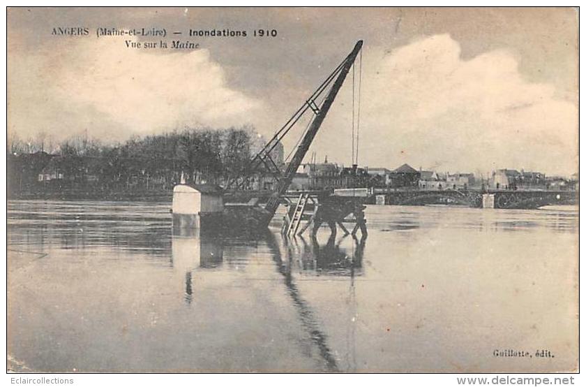 Angers   49    Inondations 1910 . Vue Sur La Maine. Une Grue Dans L'eau - Angers