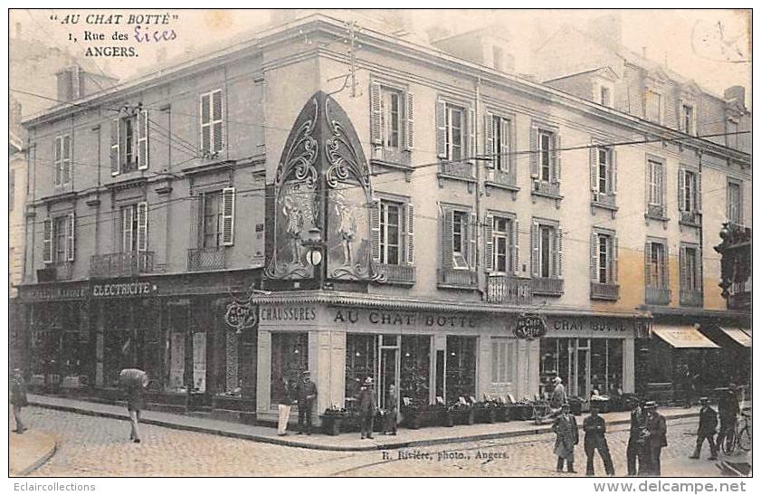 Angers   49      Magasin:  Au Chat Botté.  Angle Rue Des Lices Et St Aubin - Angers