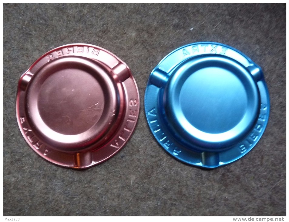 BRASSERIE- CENDRIER - 2 X  BIERES EXTRA ALLIES  - Cuivrerouge - Bleu, Rond, Diamètre 12,5 Cm,  Métal - Cendriers