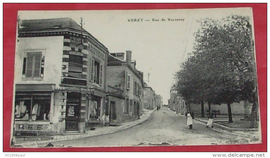 51 - Verzy - Rue De Verzenay :::: Animation  -------------- 370 - Verzy