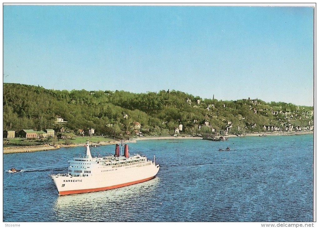 CP567 - Postcard - Hambourg, Blankenese, Le "Hanseatic" Sur L'Elbe - Blankenese