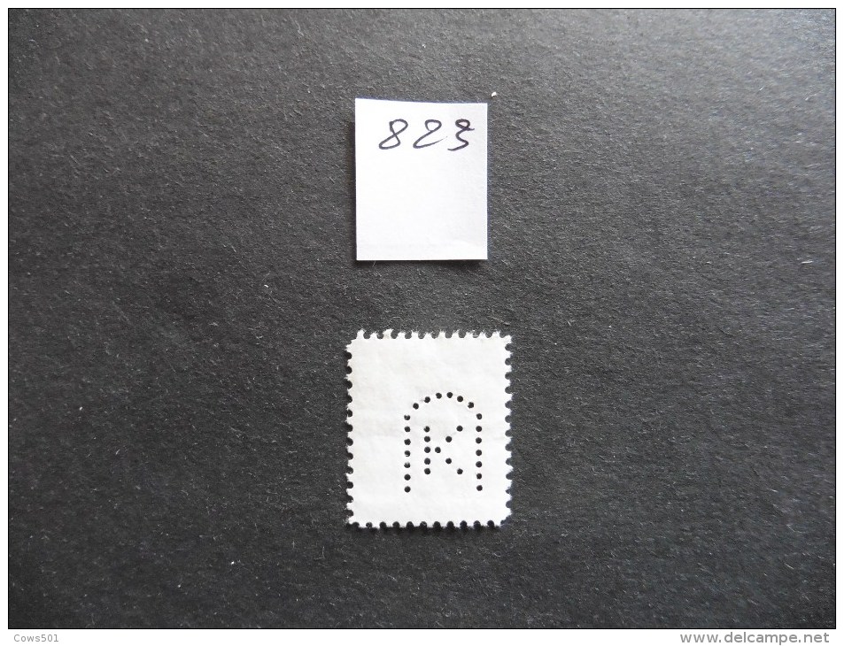 Etats-Unis :Perfins :timbre N° 823   Perforé   K   Oblitéré - Perforados