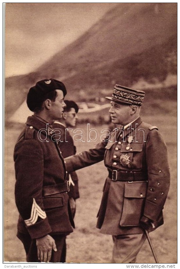 ** T2 General Maurice Gamelin And Alpine Hunter Officer - Ohne Zuordnung