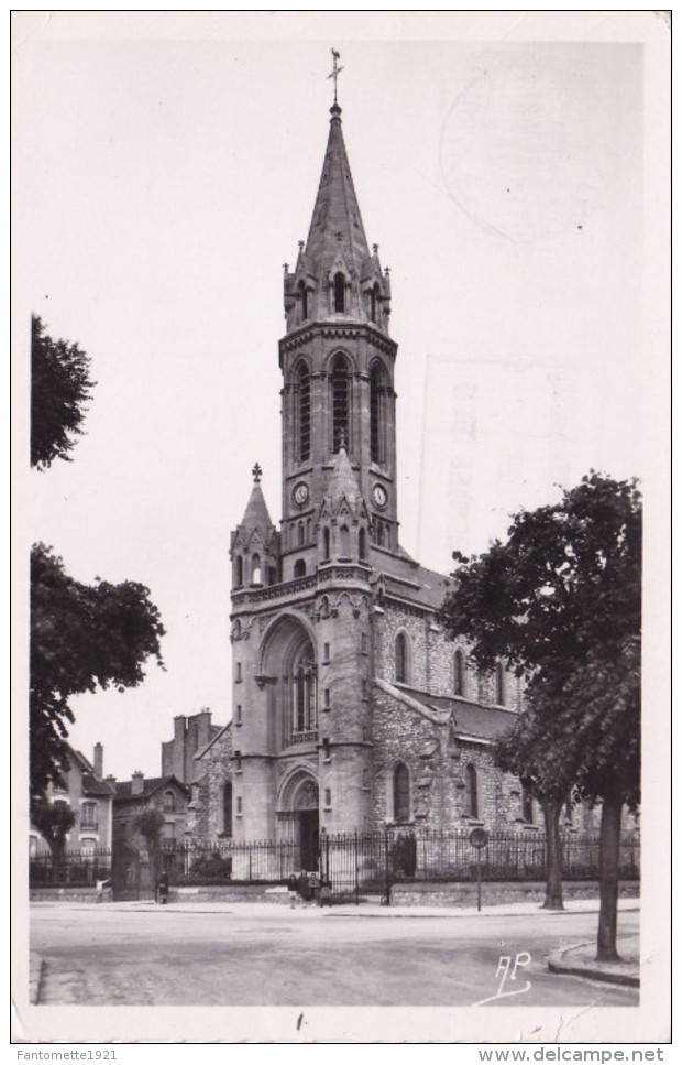 LE CHESNAY  L' EGLISE ST ANTOINE DE PADOUE (dil250) - Le Chesnay