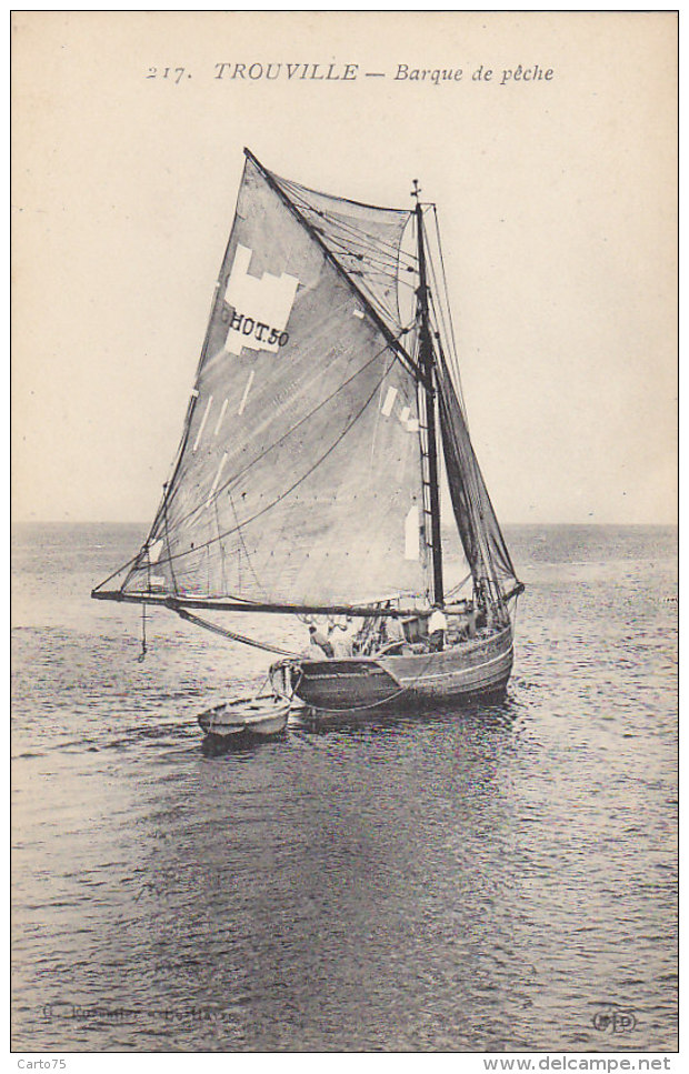 Trouville 14 - Bâteaux - Barque De Pêche "Le Souvenir" - Editeur Forestier N° 217 - Trouville