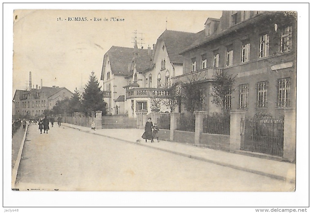 BOMBAS  (cpa 57)  Rue De L'Usine -   - L 1 - Autres & Non Classés