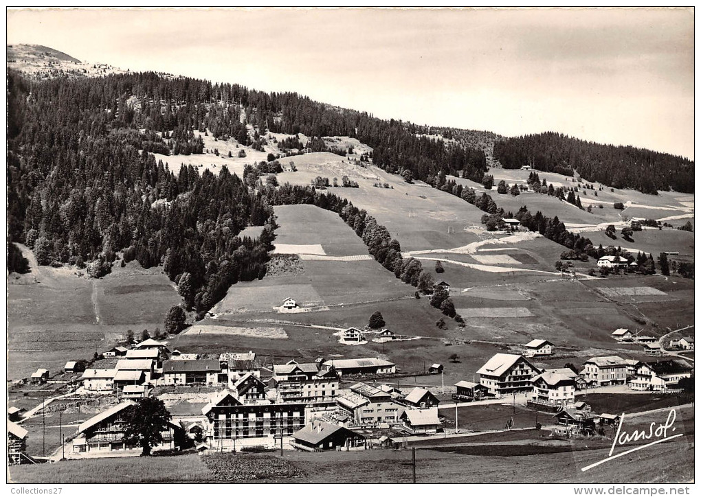 74 -LES GETS- VUE GENERALE  ET LE MONT CHERY - Les Gets