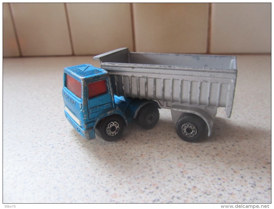 Matchbox, Semi-remorque Benne N°30, 1980 (AZ10) Made In England - Camions, Bus Et Construction