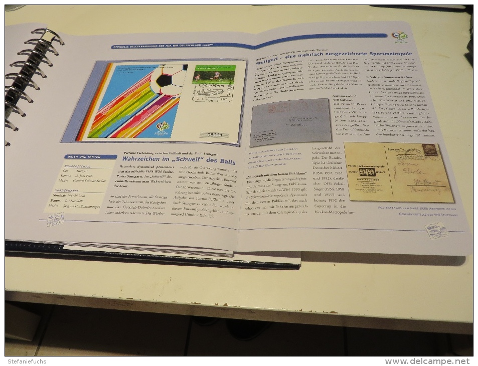 DIE OFFIZELLE BELEGSAMMLUNG DER FIFA FUSSBALL - WELTMEISTERSCHAFT DEUTSCHLAND 2006 im BINDER mit SCHUBER