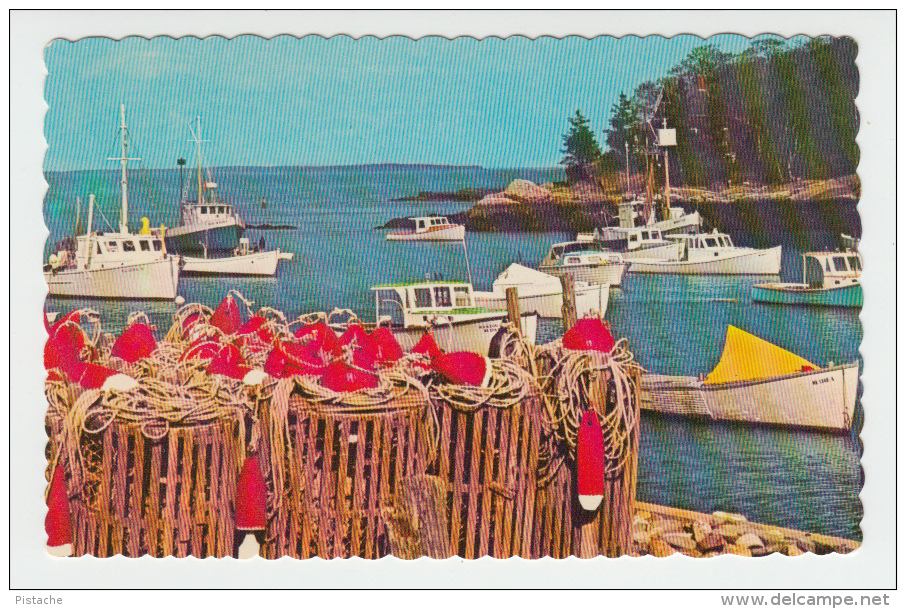 At Anchor - Fishing And Lobster Boats - Probably In Maine USA - Unused - 2 Scans - Autres & Non Classés