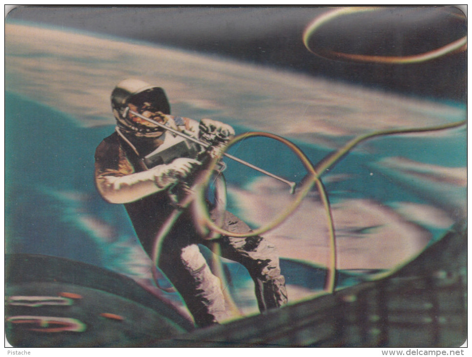 Spectacular 3D Dimensions Post Card - 16 X12 Cm - Unused - Space - Edward White Walking In Space - 2 Scans - Space