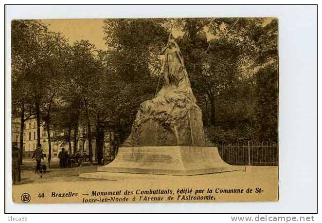 17770  -  BRUXELLES   St-JOSSE-ten-NOODE  -  Monument Des Combattants à L´Avenue De L´Astronomie - St-Josse-ten-Noode - St-Joost-ten-Node