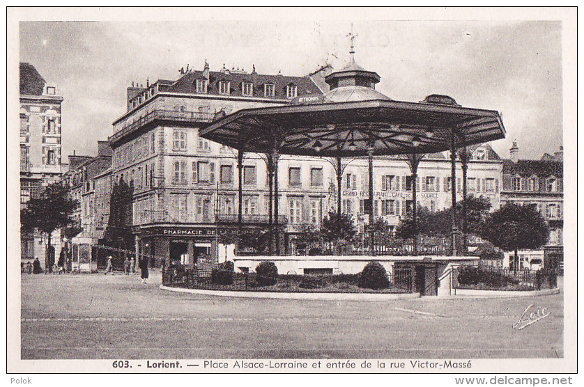 Cpa LORIENT-  Place Alsace Lorraine Et Entrée De La Rue Victor Massé - Lorient