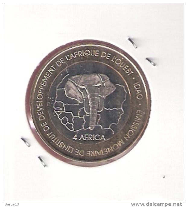 GUINEA BISSAU 6000 CFA 2004 GAZELLE BIMETAL UNC NOT IN KM - Guinea Bissau