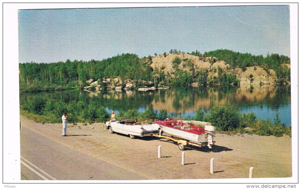 CAN-166     MANITOBA : Picknick Ground ( With Old American Convertible Car) - Other & Unclassified