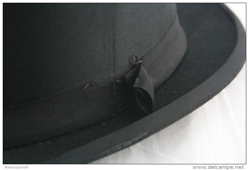 Victorian Gentlemen's Black Silk Top Hat From 1900 Paris World's Fair Exposition - 1900-1940