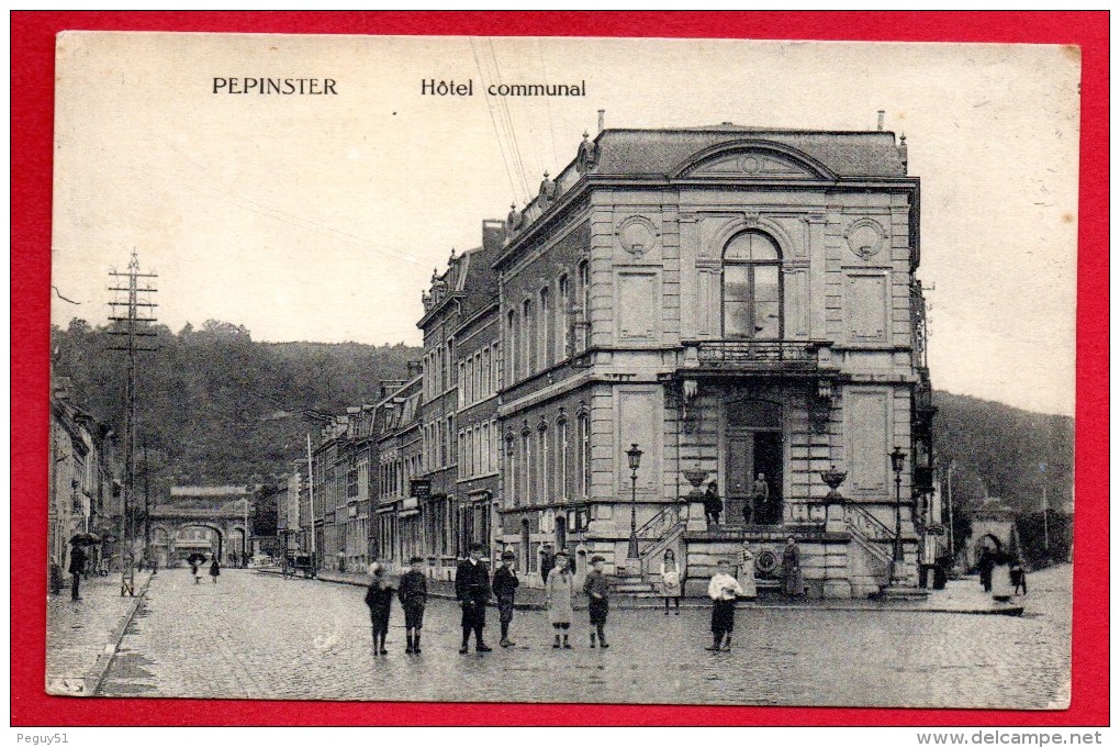 Pepinster. Hôtel Communal ( 1873). Enfants - Pepinster