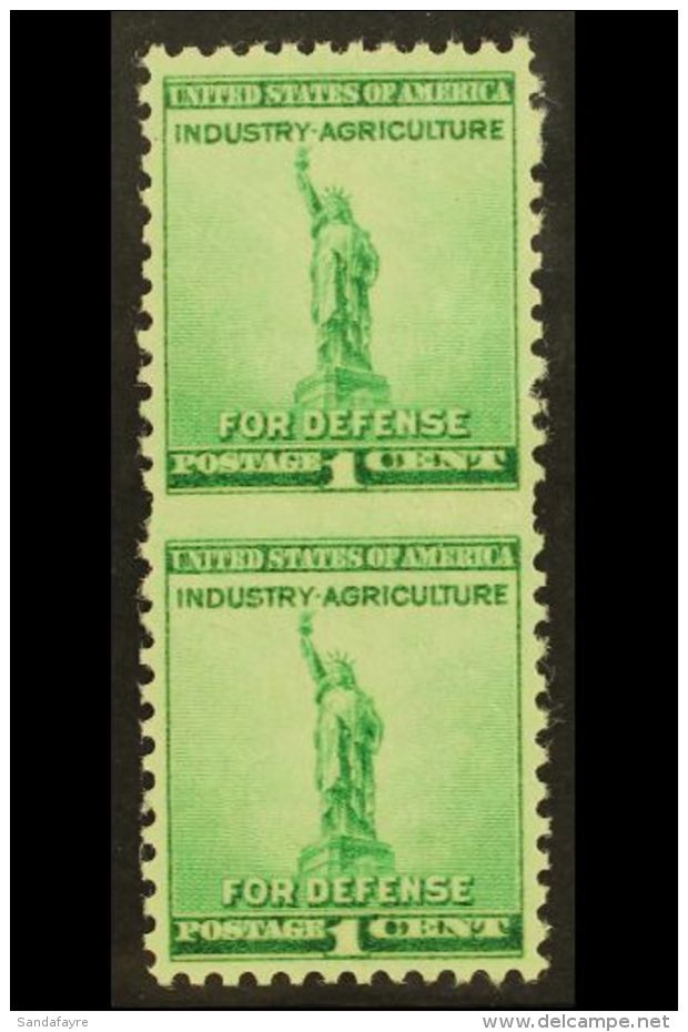 1940 1c Bright Blue-green Statue Of Liberty Vertical Pair IMPERF BETWEEN, Scott 899a, Very Fine Mint. For More... - Andere & Zonder Classificatie