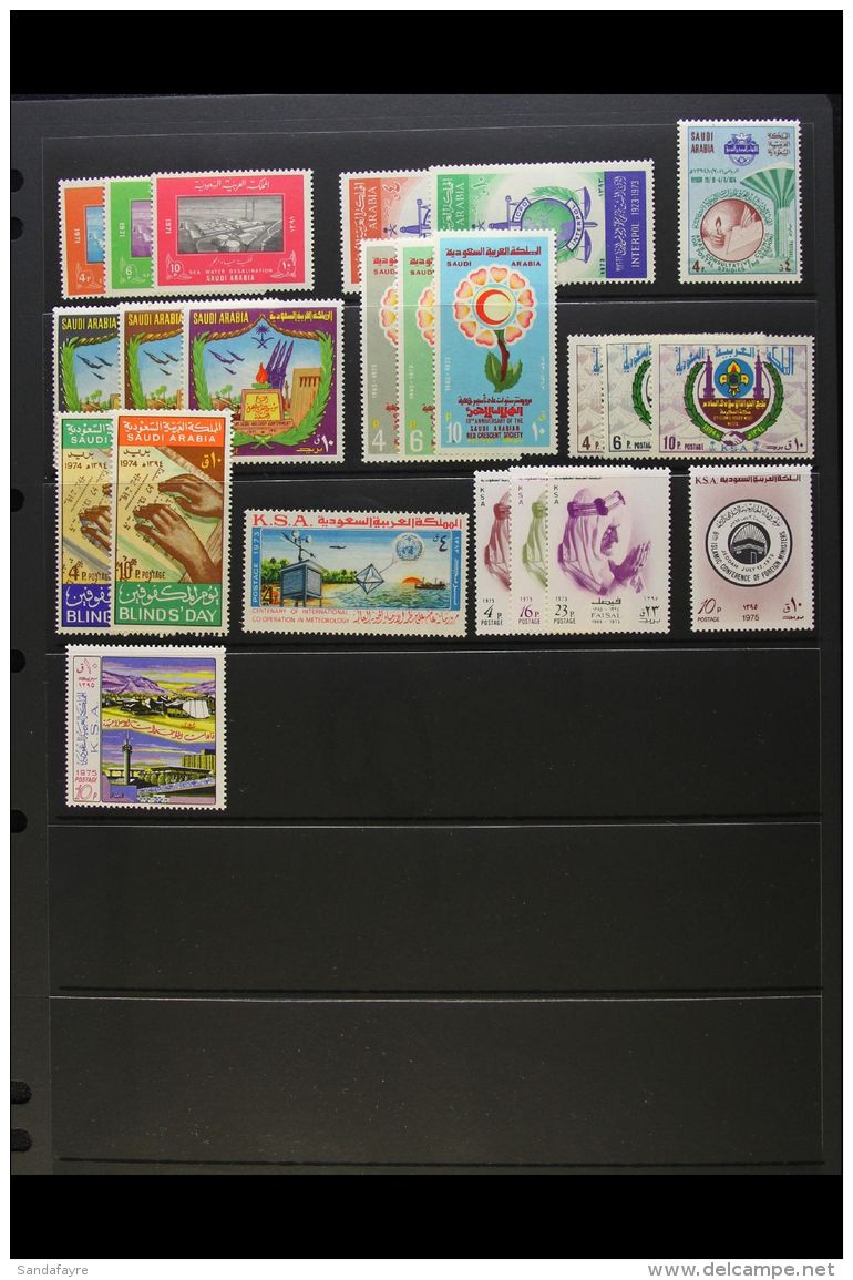 1960-1975 NEVER HINGED MINT COMMEMS A Delightful All Different Array Of Commemoratives, All Complete Sets. Very... - Saudi-Arabien