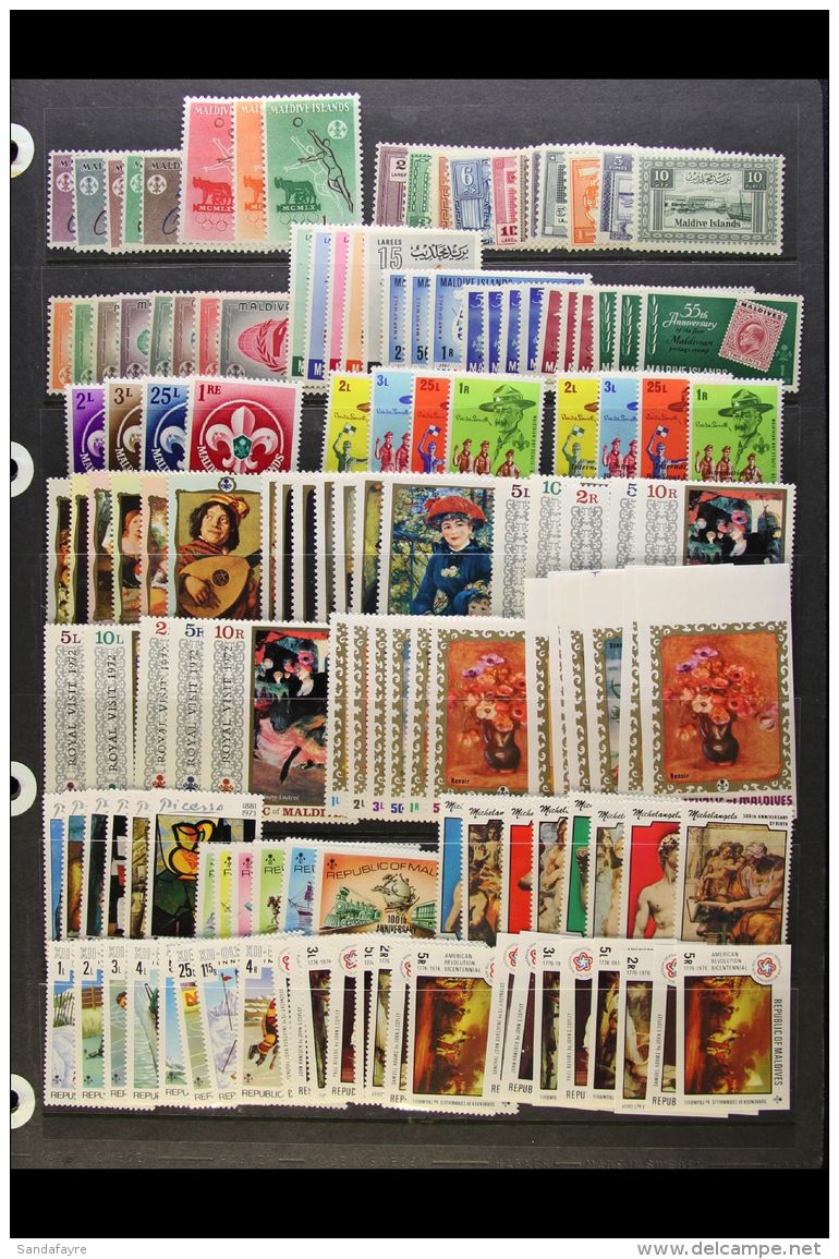 1960-1990 NEVER HINGED MINT COLLECTION On Stock Pages, ALL DIFFERENT Complete Sets &amp; Mini-sheets, Inc 1960... - Malediven (...-1965)