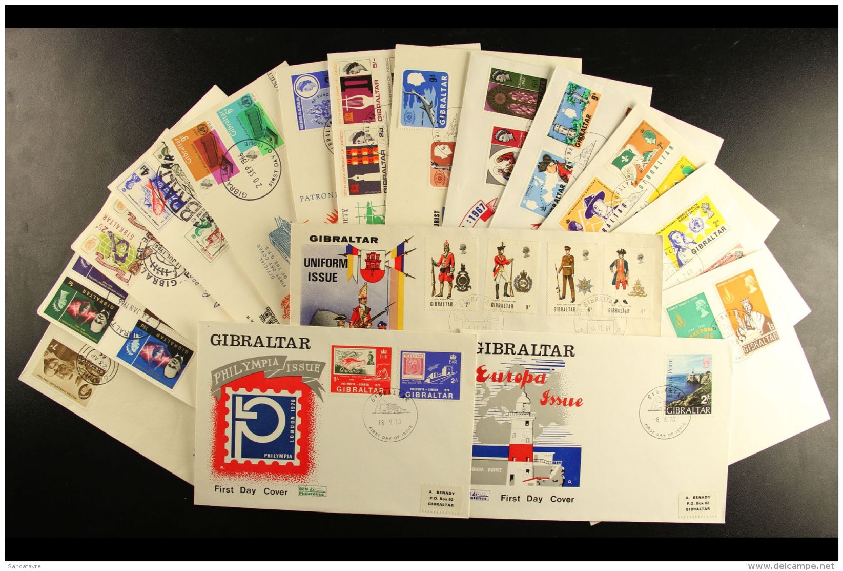 1964-99 FIRST DAY COVER COLLECTION Presented Chronologically In A Small Box. A Highly Complete Run Of The Period... - Gibraltar
