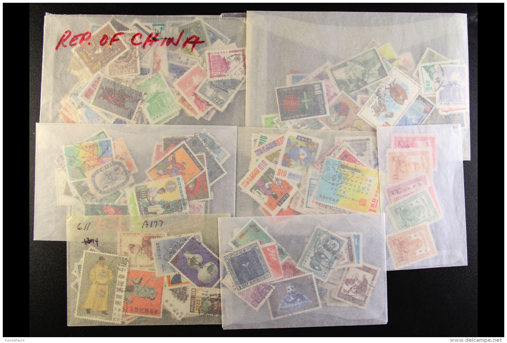 INTERESTING MIX IN GLASSINE ENVELOPES Mainly Used Plus Some Never Hinged Mint. Unchecked In Detail But Can See... - Autres & Non Classés