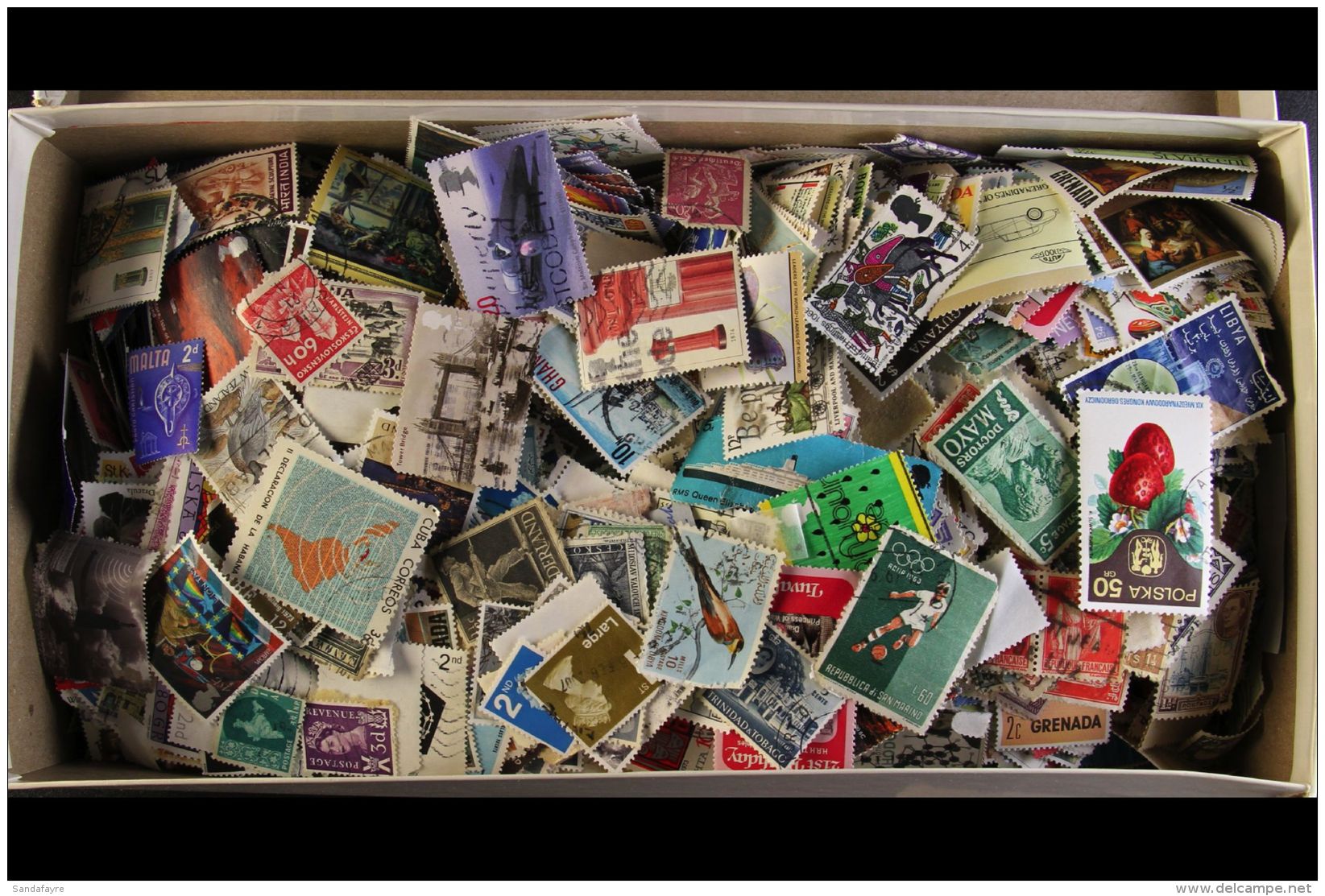 CHEAP STAMPS TIGHTLY PACKED IN SHOEBOX. An All World Mixture Of Chiefly Used Pictorials From Early To Modern,... - Andere & Zonder Classificatie