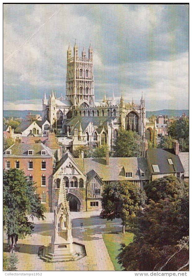 47058- GLOUCESTER- THE CATHEDRAL, BISHOP HOOPER'S MEMORIAL - Gloucester