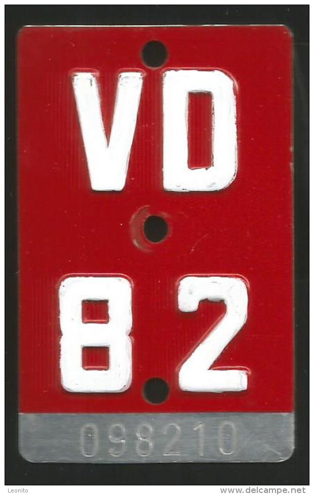 Velonummer Waadt VD 82 - Plaques D'immatriculation