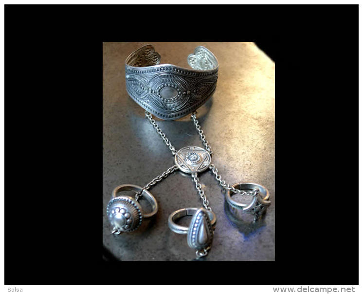 Bracelet Oriental Et Ses 3 Bagues / Oriental Bracelet And 3 Rings - Ethniques