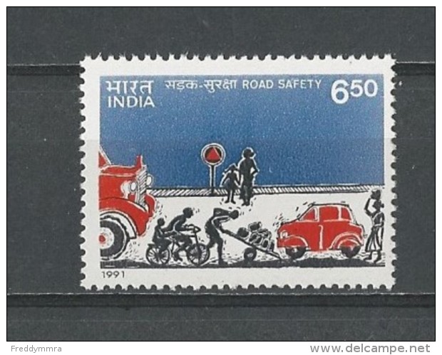 Inde: 1084 **  Sécurité Routière - Accidents & Sécurité Routière