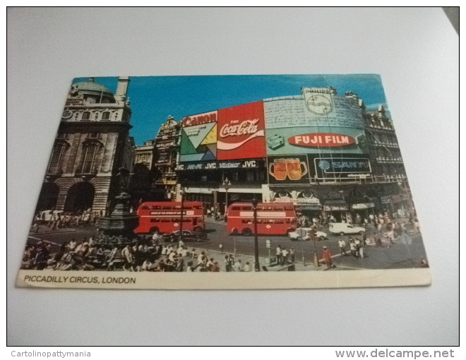 STORIA POSTALE FRANCOBOLLO COMMEMORATIVO MILITARI IN DIVISA  U.K. LONDON PICCADILLY CIRCUS - Piccadilly Circus