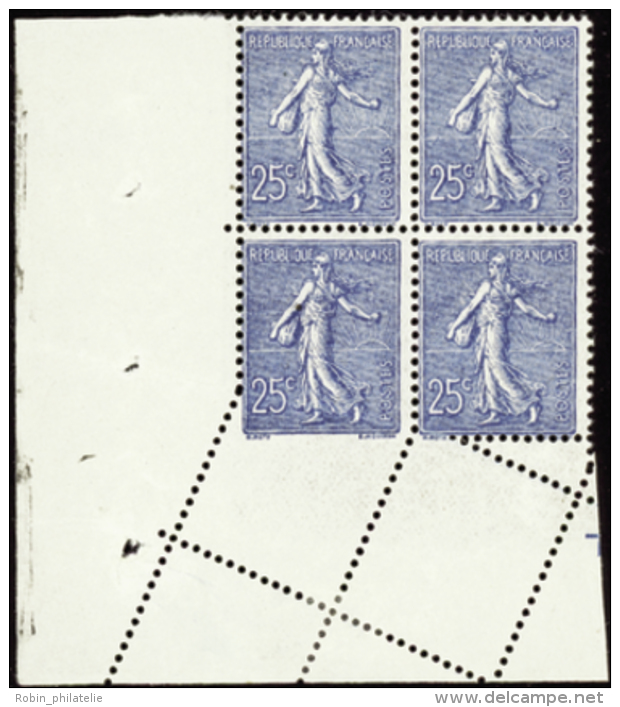 N°132 Bloc De 4 Variété De Piquage Cdf (1ex*)   Qualité:** Cote:.....&euro; - Altri & Non Classificati