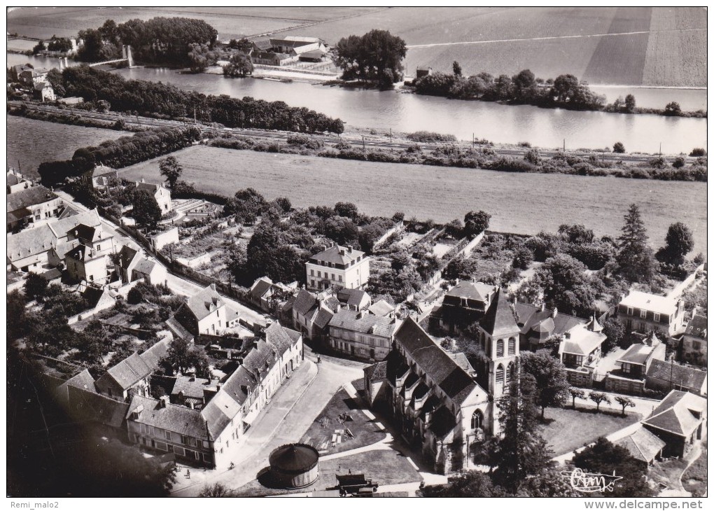 CPSM   PRECY SUR OISE 60   L'église Et L'Oise. Vue Aérienne - Précy-sur-Oise