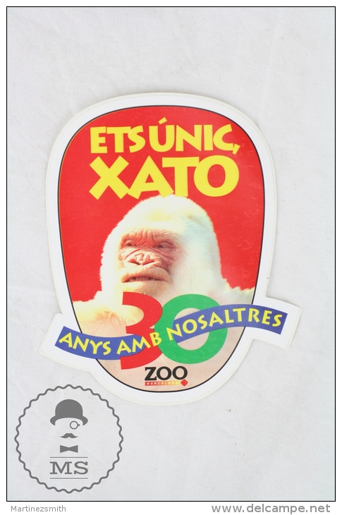 ZOO Barcelona Snowflake Gorilla Advertising Sticker - Pegatinas