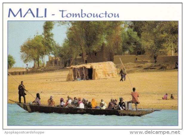 Mali Tombouctou Village Scene Natives In Dugout Canoe - Mali