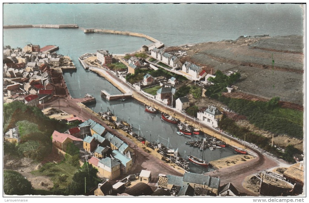 14 - PORT EN BESSIN - Les Bassins - Port-en-Bessin-Huppain