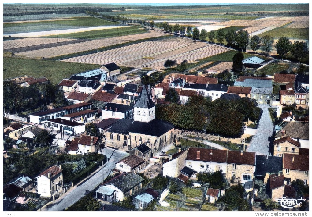 Bazancourt. Vue Aérienne. Centre, Groupe Scolaire... - Bazancourt