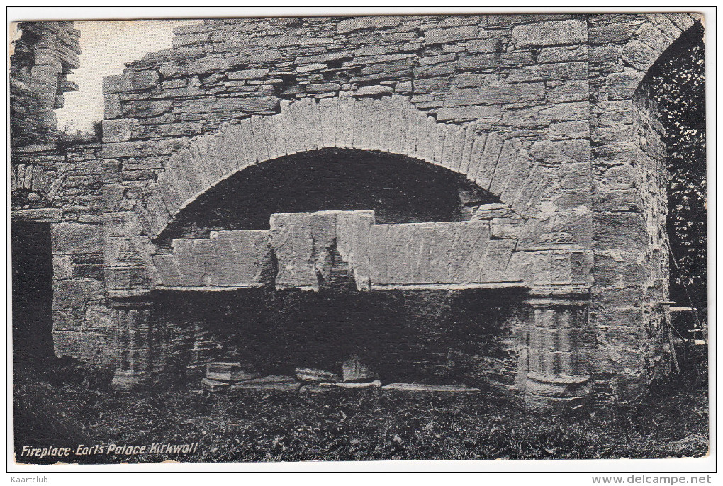 Kirkwall - Fireplace. Earls Palace - Orkney  - (Scotland) - Orkney