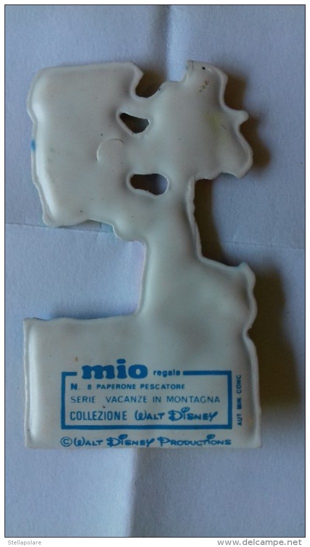 Figurina MIO LOCATELLI Plasteco Serie VACANZE IN MONTAGNA - N. 8 PAPERONE PESCATORE Topolino Paperino Disney - Disney
