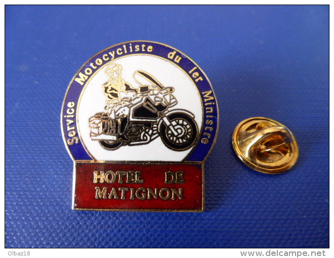 Pin´s Police Ou Gendarmerie - Service Motocycliste Du 1er Ministre - Hotel De Matignon - Moto Motard (KA7) - Police