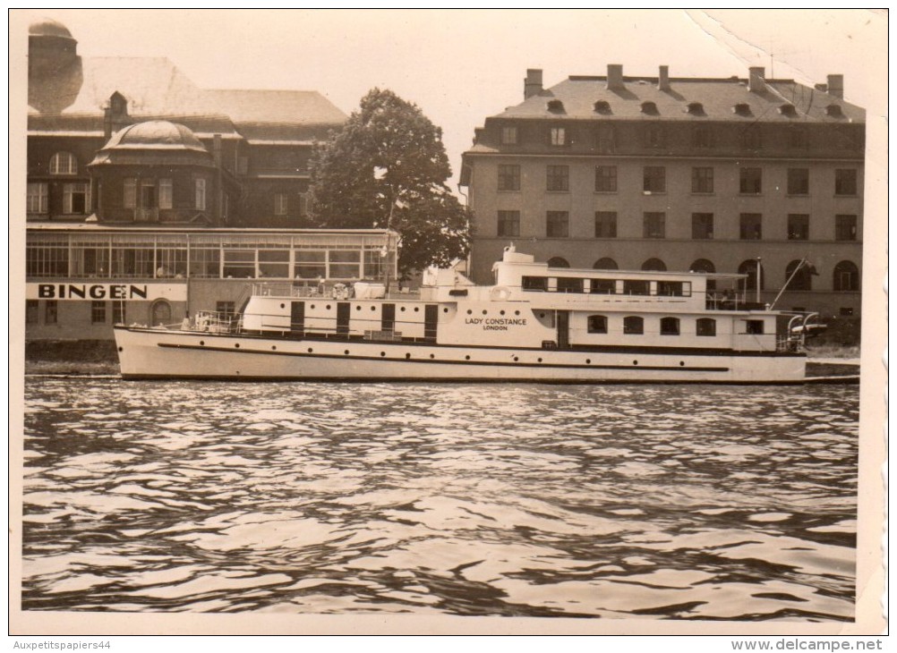 2 Photos Originales Allemagne - Ile De Lindau - 88131 - Phare Et La Statue Du Lion, Bateaux Hugau & Lady Constance - Bateaux