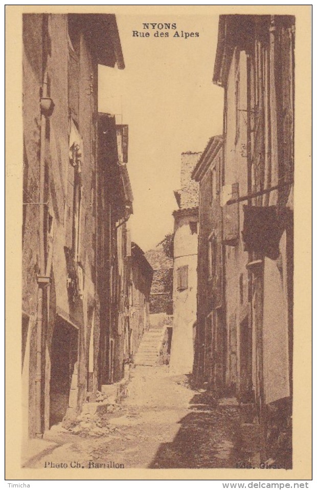 (36)   NYONS - Rue Des Alpes - Nyons