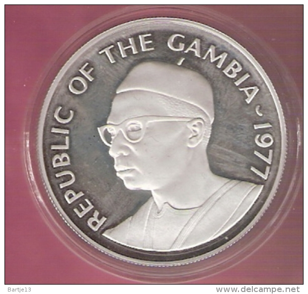 GAMBIA 40 DALASIS 1977 WWF AG PROOF ONLY ???? PCS AARDVARKE TINY SCRATCHES/HAIRLINES - Gambie