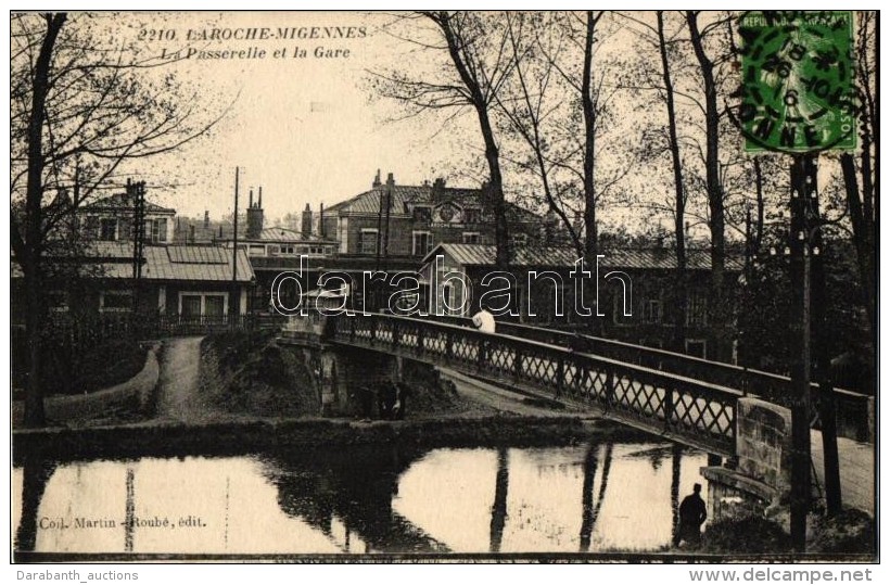 T2 Migennes ; Gare De Laroche-Migennes La Passerelle Et La Gare / Railway Station, Bridge, TCV Card - Zonder Classificatie