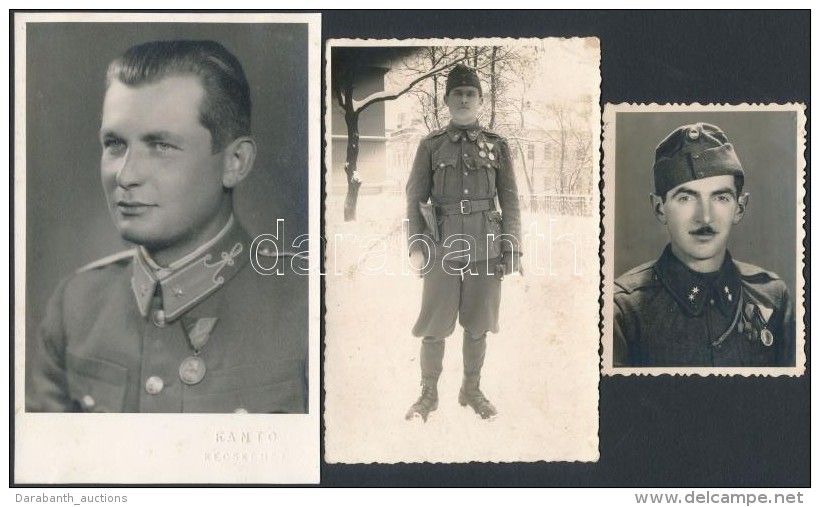 Cca 1938-1945 Katonák Kitüntetésekkel, 3 Db Fotó, 8x6 és 13x9 Cm Között - Andere & Zonder Classificatie