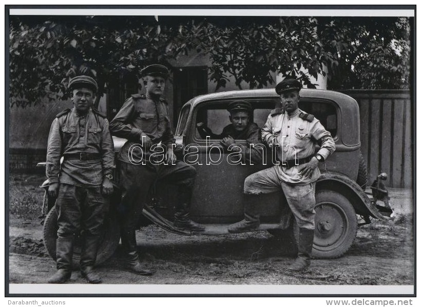 Cca 1944 Csongrád, Orosz Katonák Rekvirált Autóval, Hajdú János... - Andere & Zonder Classificatie