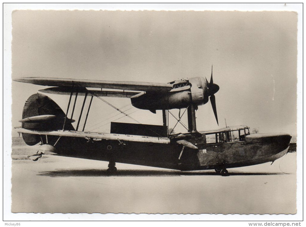 Avion De Guerre- Le Biplan Amphibie"SEA OTTER",cpsm 15 X 10 N° 10  éd G.P  Diffusé Par Photo-Presse-Libération..à Saisir - Otros & Sin Clasificación